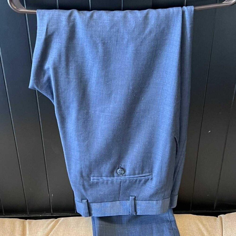 MENS 35X32” PENGUIN BY MUNSINGWEAR DRESS PANTS